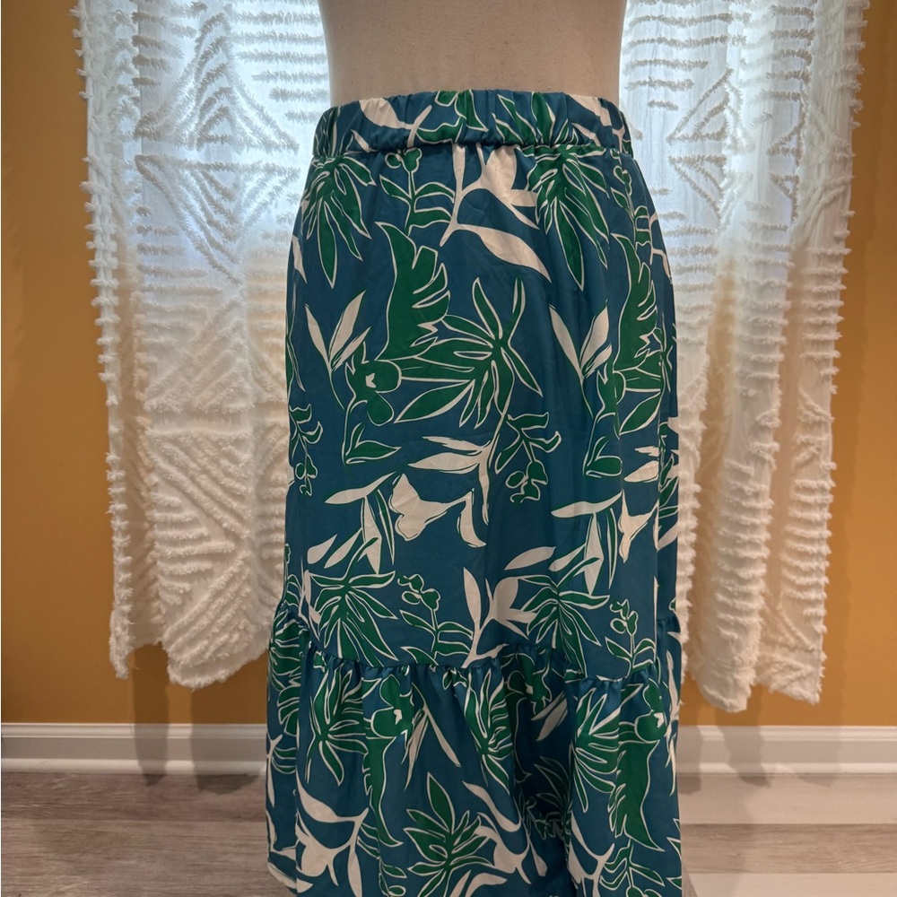 Floral Green and White Women's Skirt
